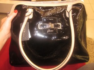 Perfect to lug around launches as it could contain my camera, notebook, BB and a smuggling of canapes to take home to my boyfriend...