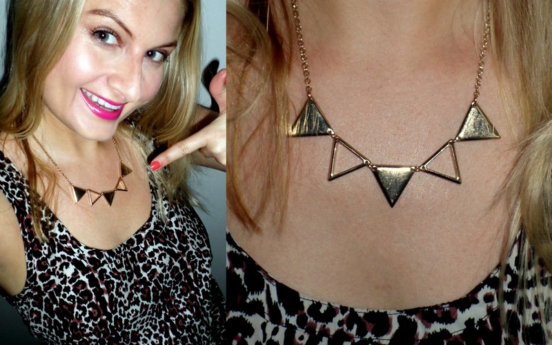 Pretty, pretty! (And FYI, the lippie I'm wearing is an Arden shade called Electric Pink).