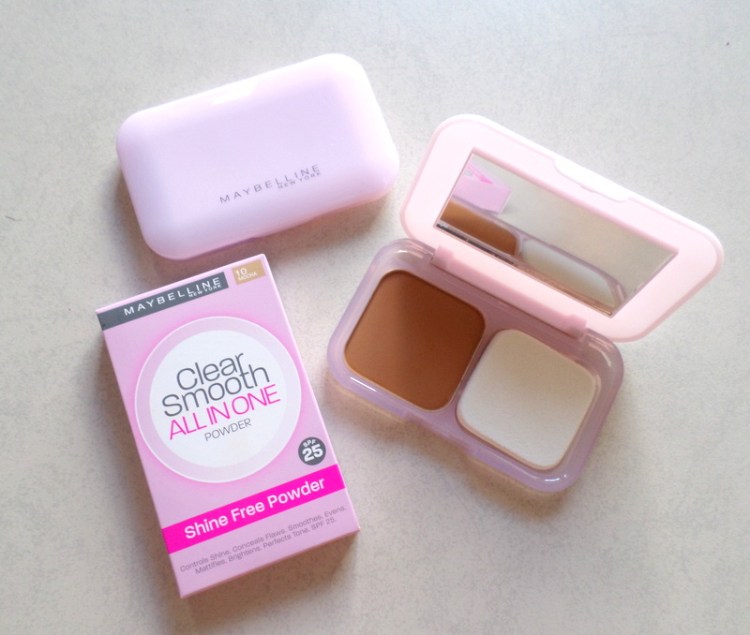 A wallet-friendly compact that includes a mirror? Yes please!