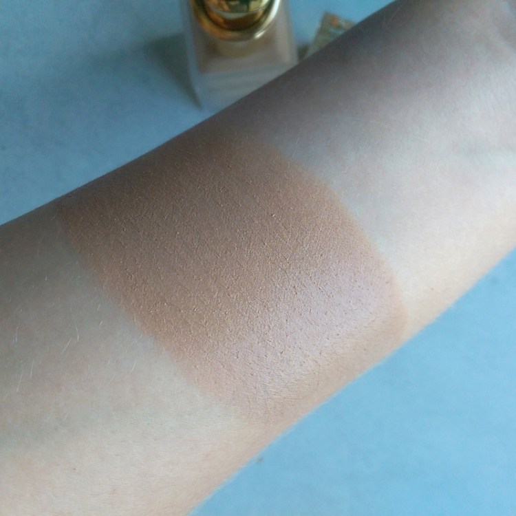 This is Sand. I accidentally deleted my Sunbeige shot and I'm too moeg to import it once more.