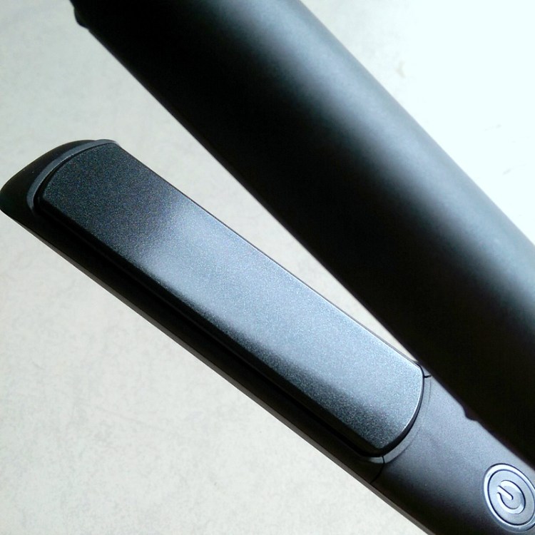 There's no more switch to slide up. Pressing that button makes it glow.