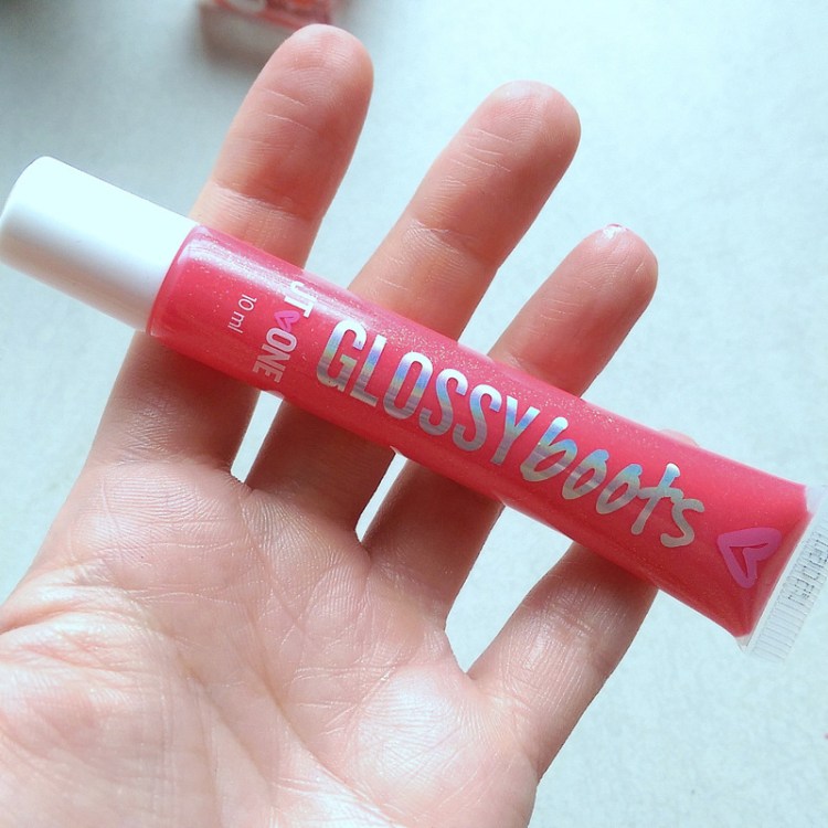 Woolworths JT One Glossy Boots lip gloss