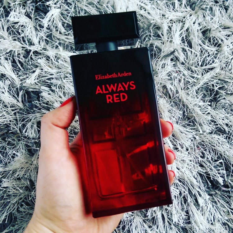 Elizabeth Arden Always Red