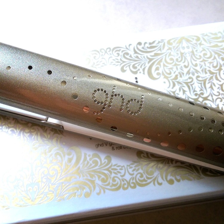 Even the box it comes in is super pretty.