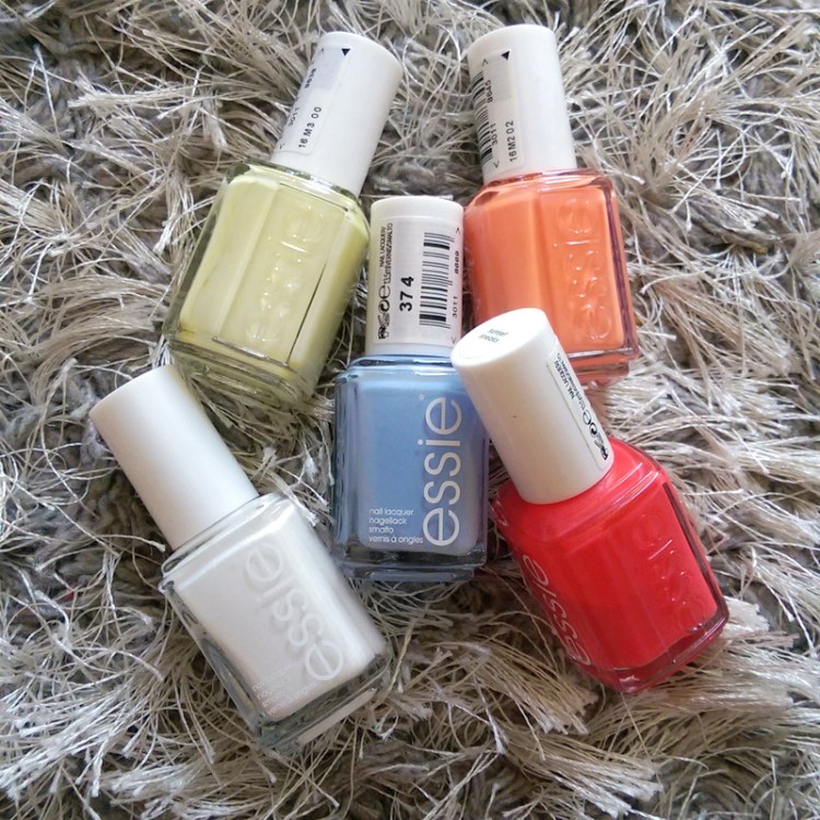 There's one more blue in this collection but for the life of me I can't find it.