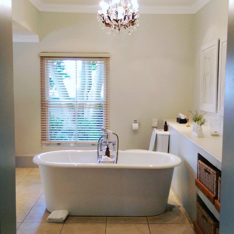 How gorgeous was the bathroom? We were in the bridal suite!