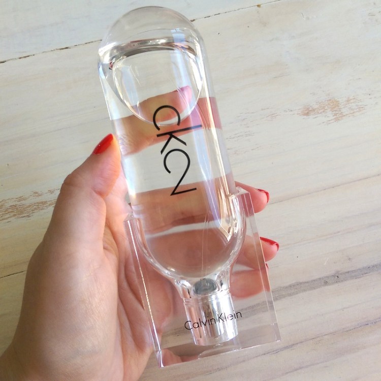 The bottle totally reminds me of a water cooler.