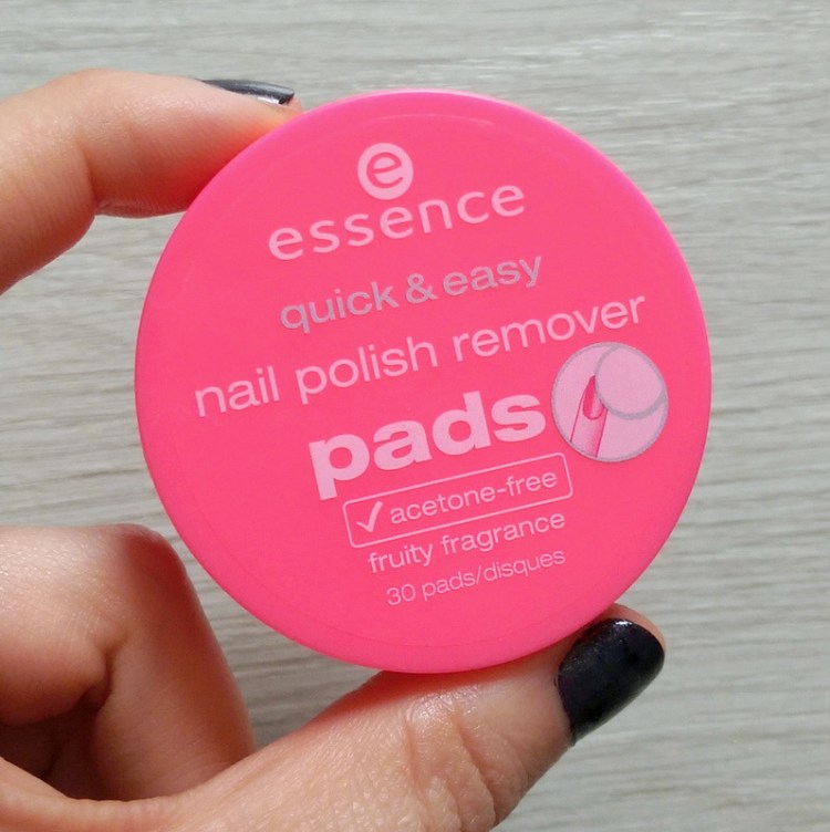 Essence quick & easy nail polish remover wipes