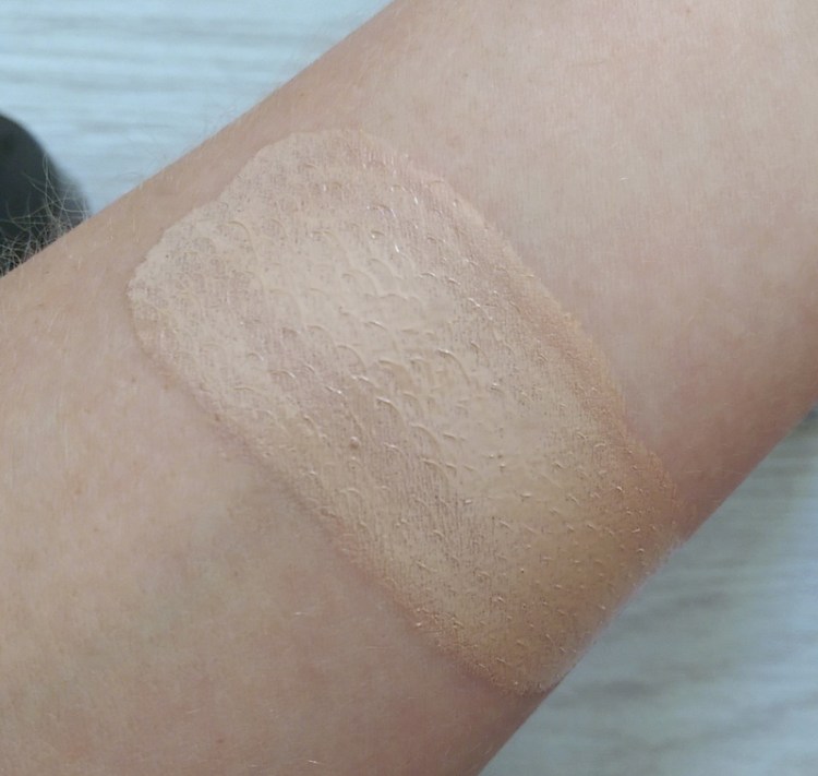 The Body Shop Fresh Nude foundation in Sahara Light.
