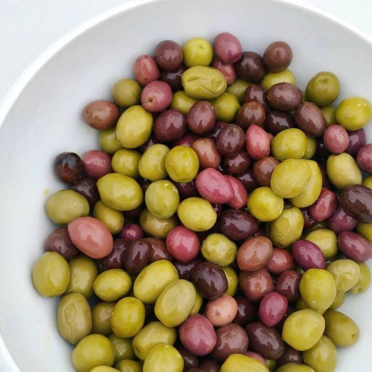 Those black ones be old, yo! Pay them suckers some respect.