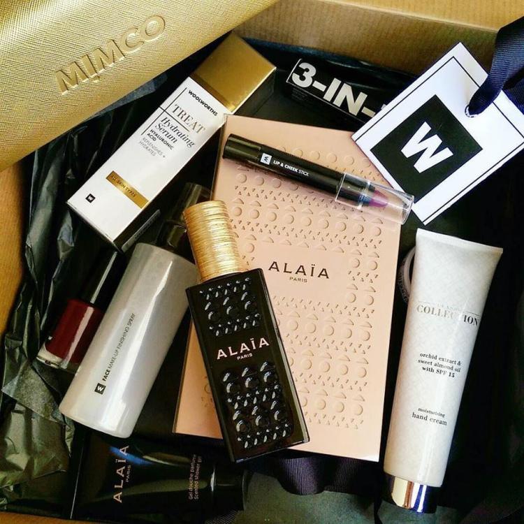 I had no clue Woolworths now make their own setting spray. It's just R99 (R75 on sale).