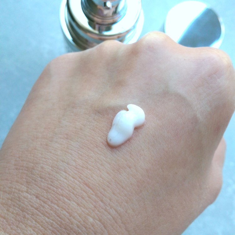 This absorbs in a flash and feels like you're wearing nothing.