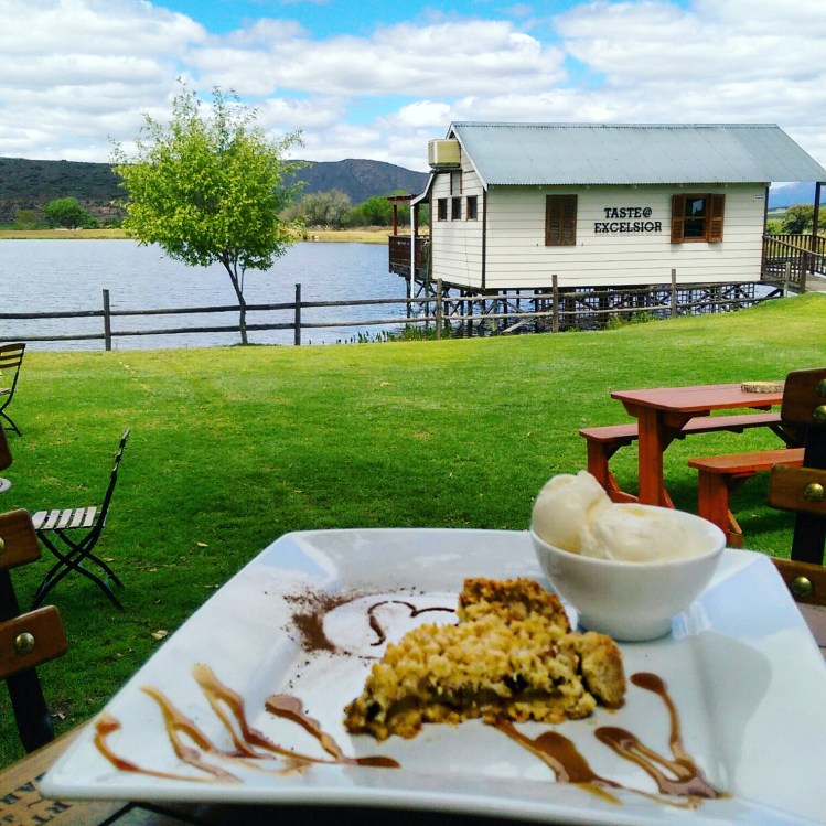 The crust tasted EXACTLY like Hertzog cookies!