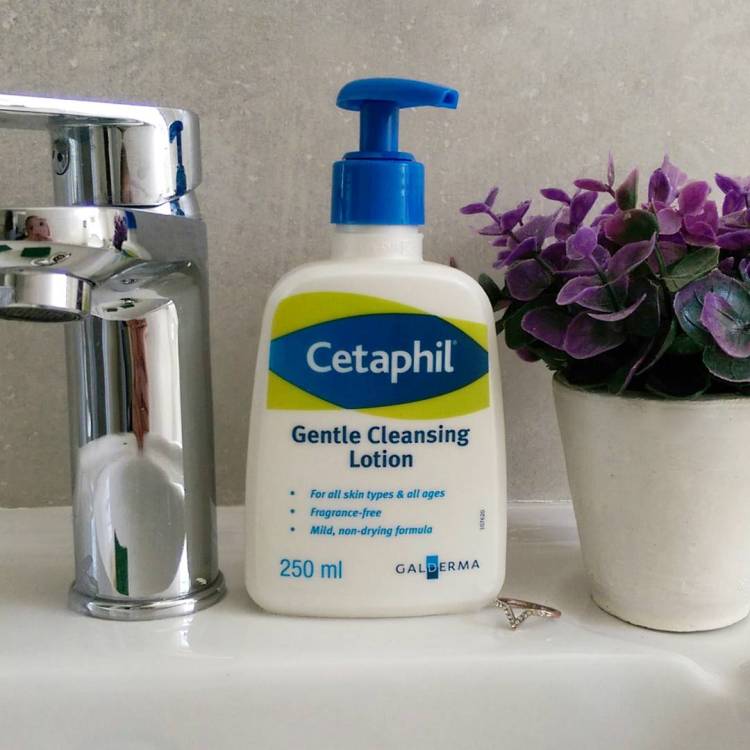 Cetaphil Gentle Cleansing lotion