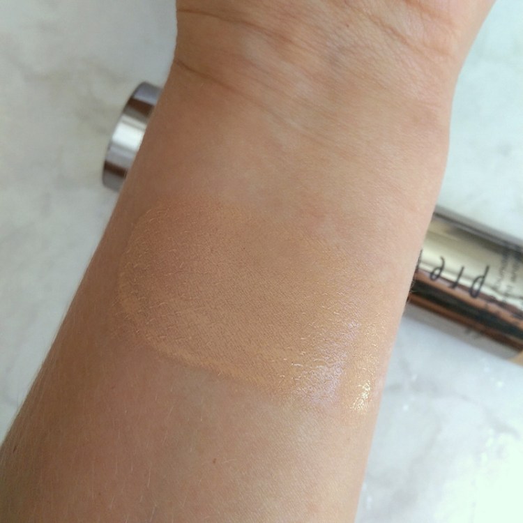 See what I mean by sheer? Also, you can see it's got a nice luminosity to it.