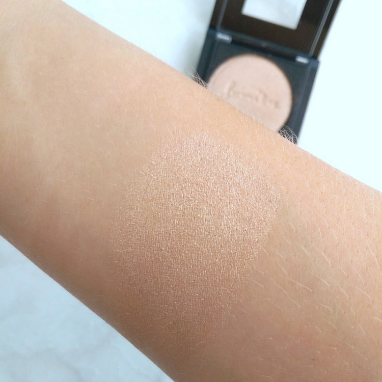 This shade is called Pret-A-Perle.