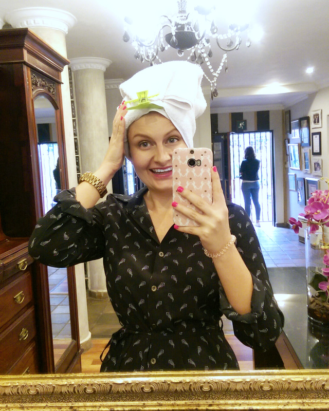 A particularly dashing look, you'll agree. 